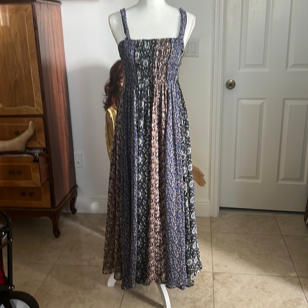 Free People dress. Full skirt, lined